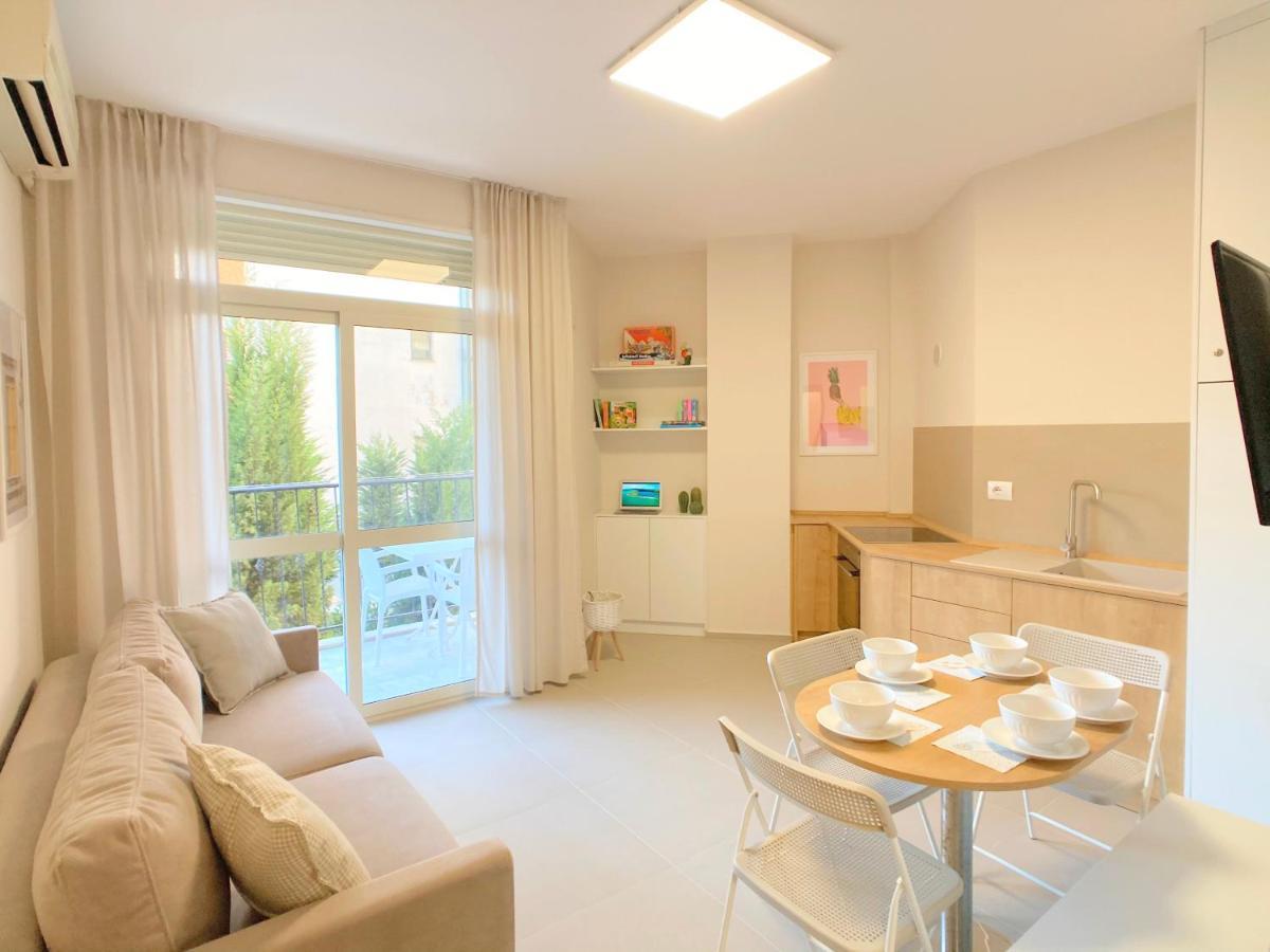 13 Eur For Monthly Stay - Home By The Sea - Hbs 格勒姆 外观 照片