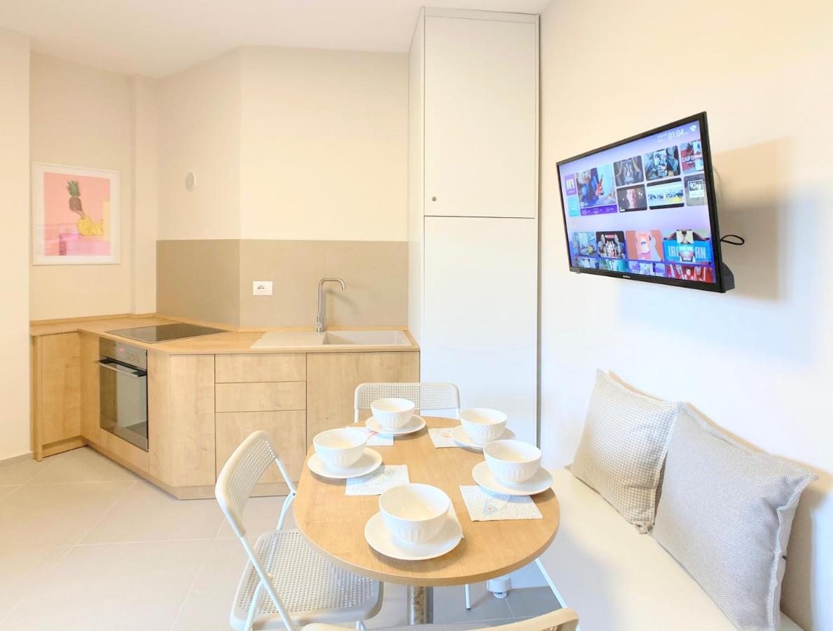 13 Eur For Monthly Stay - Home By The Sea - Hbs 格勒姆 外观 照片